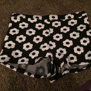 High waste flower print shorts