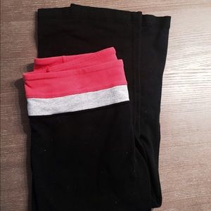 lululemon capris, size 4 (S-M) pink and black