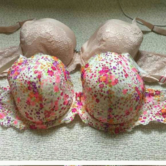 Floral VS secret 36DD bras @portrait925