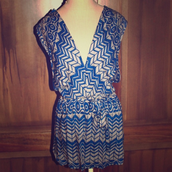Adorable blue printed dress