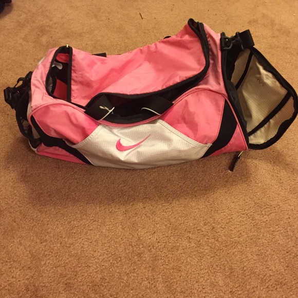 Nike Other - Nike duffle bag