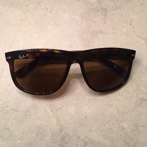 Unisex RayBan sunglasses
