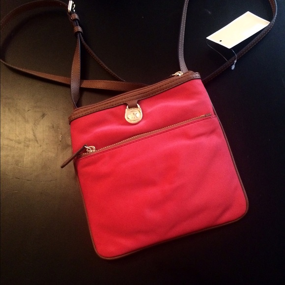 Michael Kors Handbags - Brand new Michael Kors crossed body