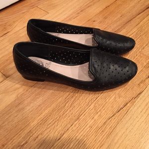 Vince Camuto smoking flats