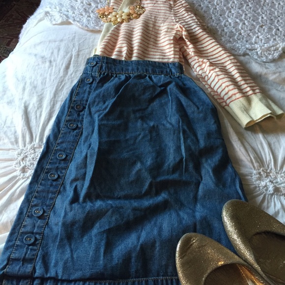 *SOLD* Target Jean button down skirt
