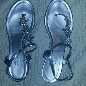 Sbicca size 10 small wedge sandals