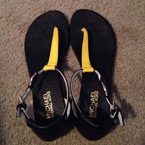 SALE! 💥 Michael Kors sandals