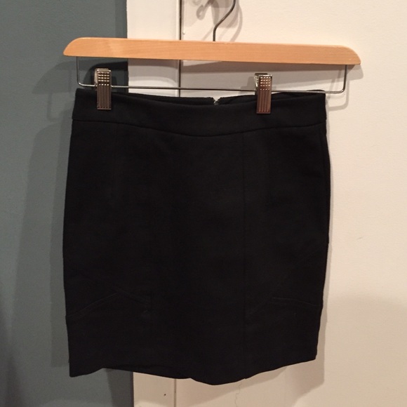 Bcbg Mini skirt black.