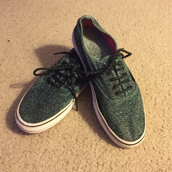 Vans - Picture 4 of 4
