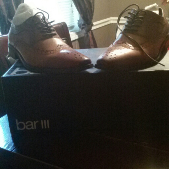 Men's dress shoes