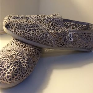 Crochet TOMS