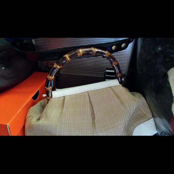 Purse - Picture 1 of 3