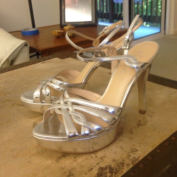 Silver platforms