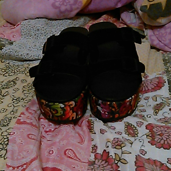 Rogue high hill sandals - Picture 2 of 2