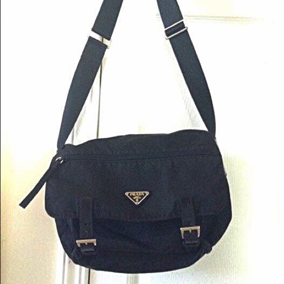 Prada satchel(authentic) - Picture 2 of 4