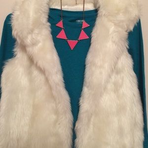 White Faux Fur Vest White Faux Fur Vest