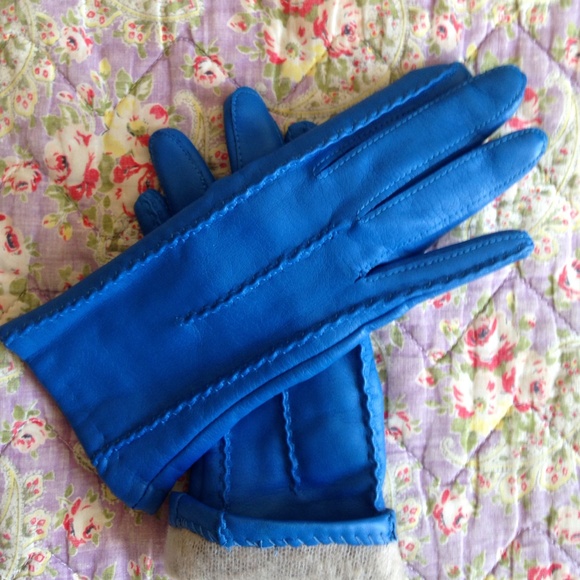 Electric Blue lines leather gloves
