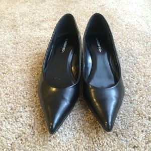 Black pointed Heels