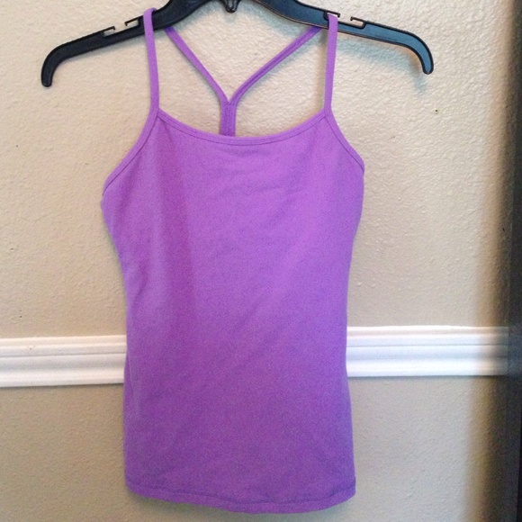 Lululemon workout shirt