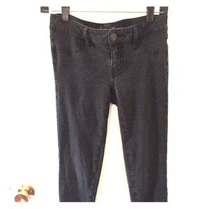 Black American Eagle jeggings