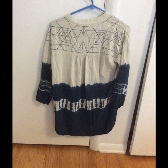 3/4 sleeve faded the dye shirt - Picture 2 of 3