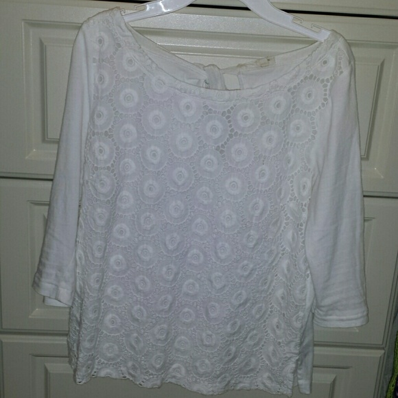 Eyelet top