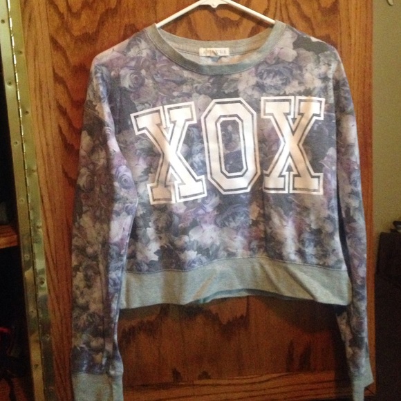 Purple & grey flowered sweatshirt