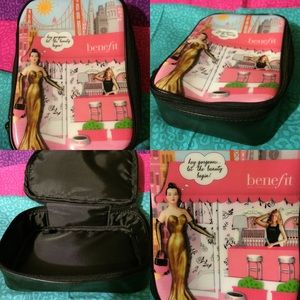 💟Benefit cosmetic case✨