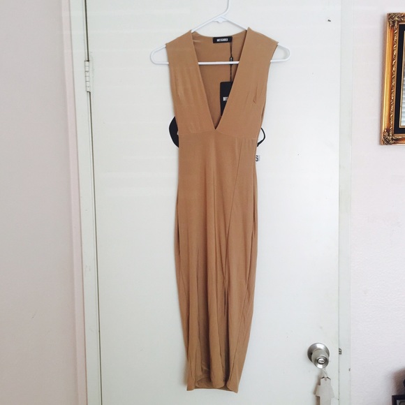 *SOLD* Missguided tancreme/sand bodycon midi dress - Picture 4 of 5