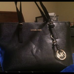 New no tags. Copy of MK tote. Good but note fake