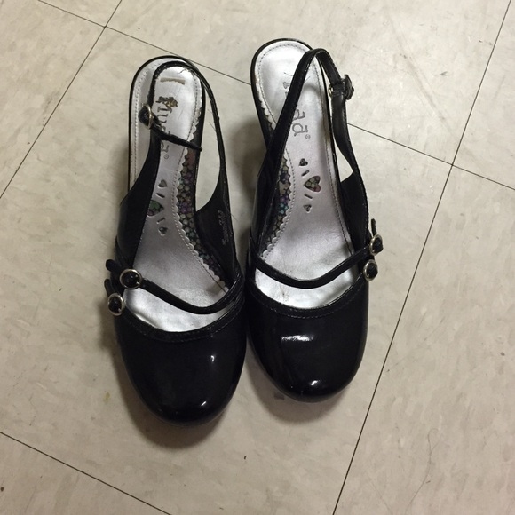 Dress shoes