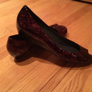 Open toed wedge shoes