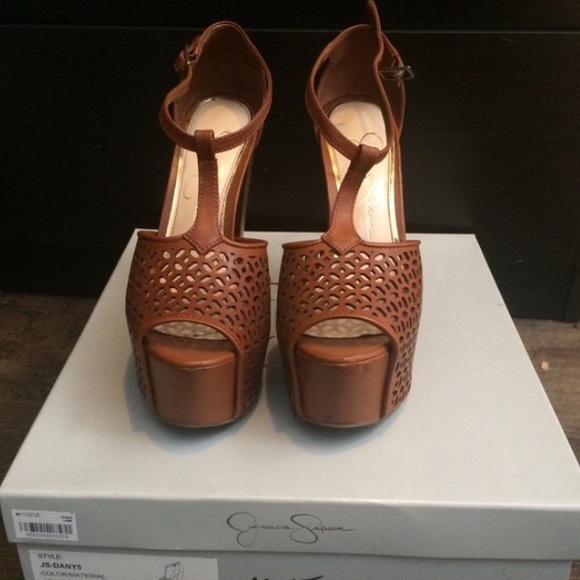 JESSICA SIMPSON DANY HEELS - Picture 2 of 4