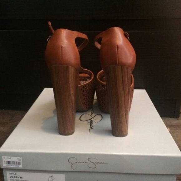 JESSICA SIMPSON DANY HEELS - Picture 3 of 4