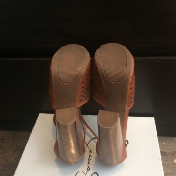 JESSICA SIMPSON DANY HEELS - Picture 4 of 4