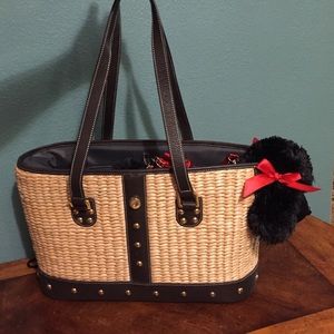 Straw Dog Carrier