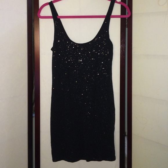Express XS black sequin top tunic