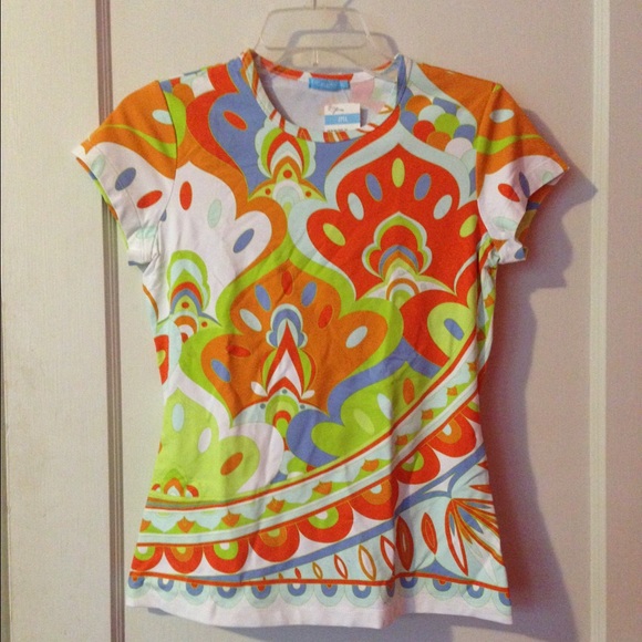 J. McLaughlin Signature Tee in Bright, Fun Pattern
