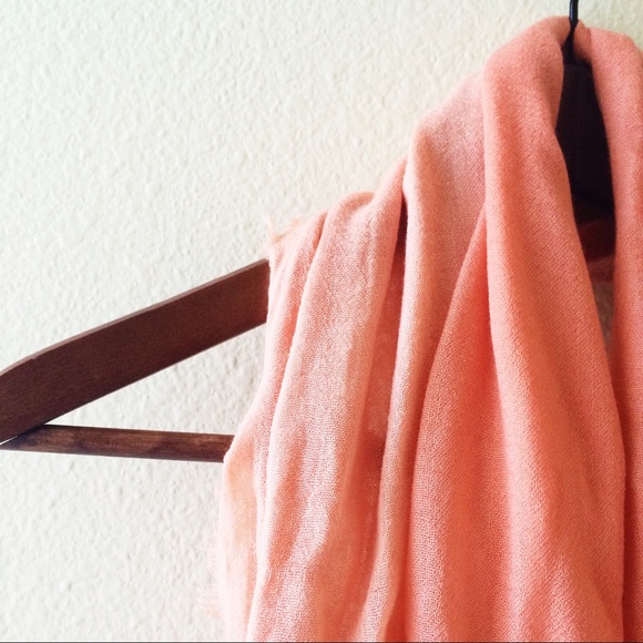 ::SOLD:: Coral scarf - Picture 2 of 3