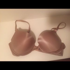 Victoria's Secret Bombshell Bra in Nude 36B
