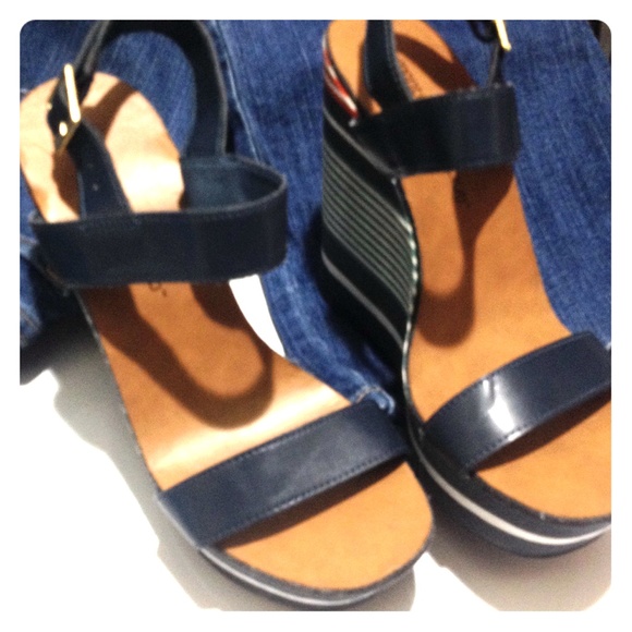 Wedge summer sandals