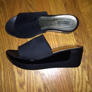 Kenneth Cole sandals
