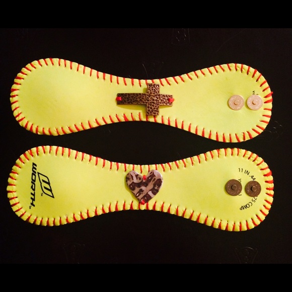 Sport Cuffs - Picture 1 of 3