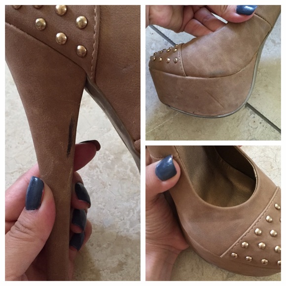 Studded heels - Picture 3 of 3