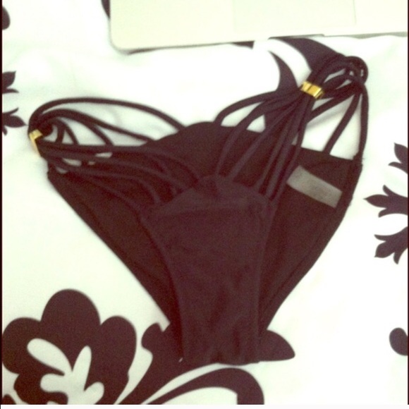 RELIST VS black strappy cut out bikini bottoms