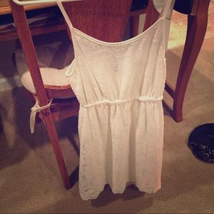 White Lacey summer dress flowy and confterable