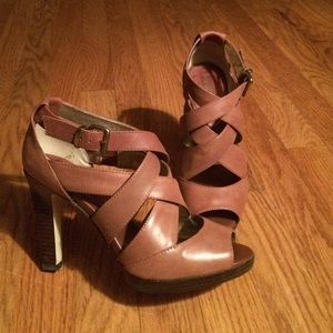 Banana Republic heels