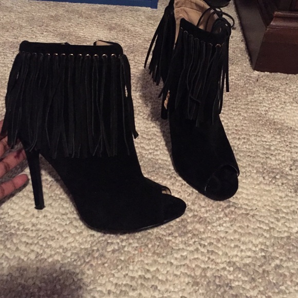 Black bootie