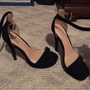 Black sandal