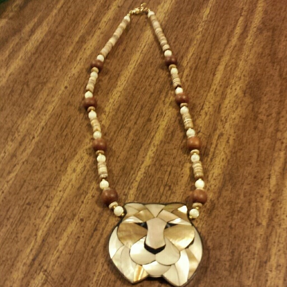 Lee Sands Shell Necklace